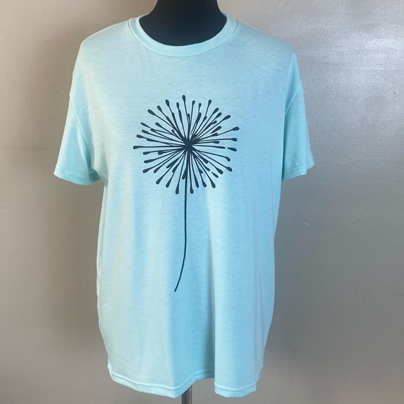 Tops - Dandelion Wishing Flower Mint Green Tee NWOT